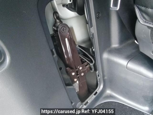 Used 2013 AT toyota voxy ZRR70W Image[43]
