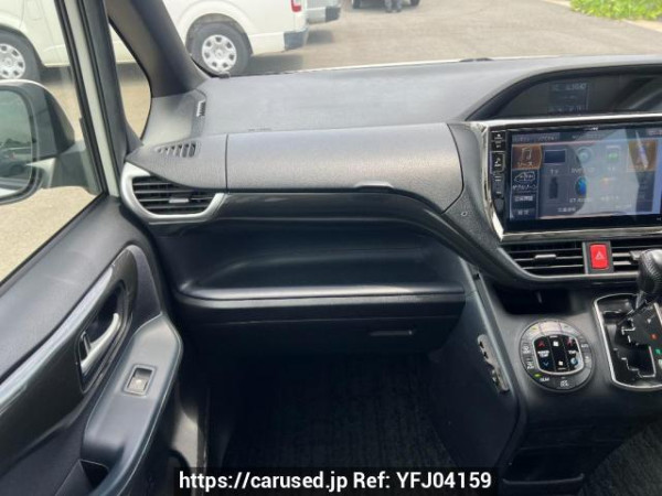 Used 2015 AT toyota noah ZRR85W Image[17]