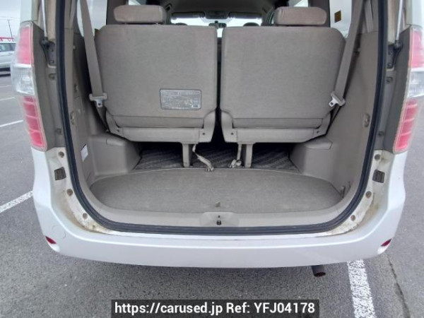 Used 2008 AT toyota noah ZRR75G Image[8]
