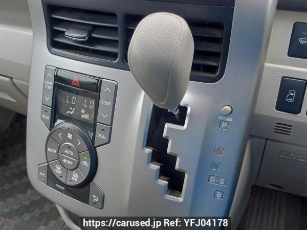 Used 2008 AT toyota noah ZRR75G Image[24]