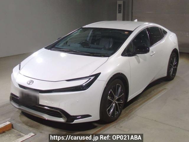2024 Toyota Prius MXWH60