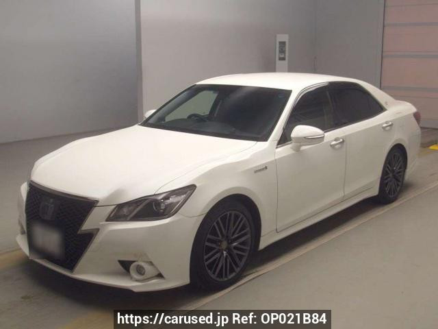 2015 Toyota Crown Hybrid AWS210