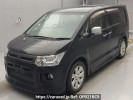 Mitsubishi Delica D5 CV2W