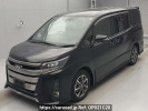 Toyota Noah ZRR80W