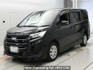 Toyota Noah ZRR80G
