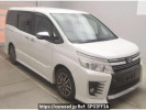 Toyota Voxy ZRR80W