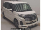 Toyota Roomy M900A