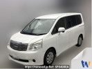 Toyota Noah ZRR70G