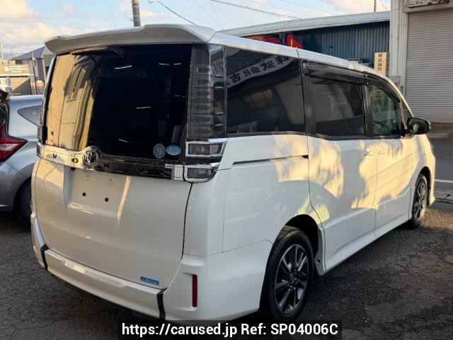 Buy Used 2019 Toyota Voxy ZRR80Wｶｲ (SP04006C) - Carused.jp