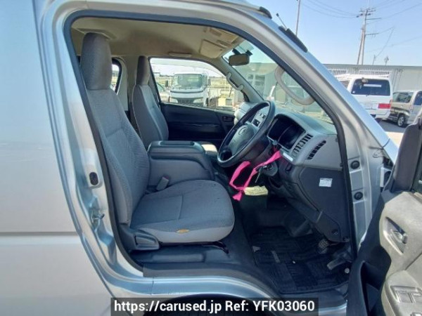 Used 2009 AT toyota hiace-wagon TRH214W Image[12]
