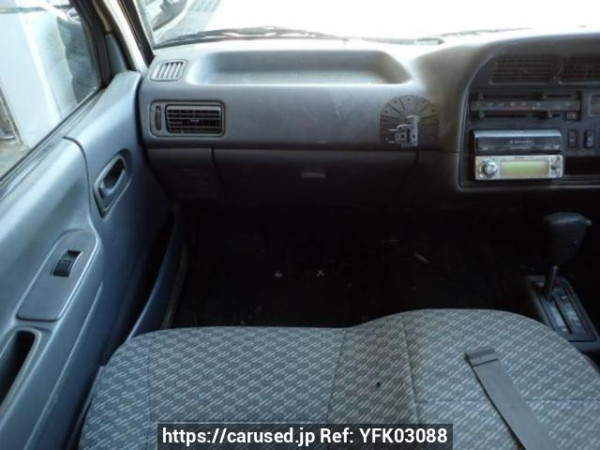 Used 2001 AT toyota hiace-van RZH112V Image[16]