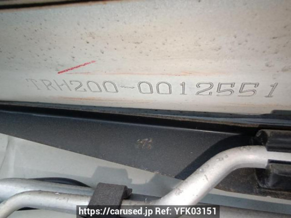 Used 2005 AT toyota hiace-van TRH200K Image[11]