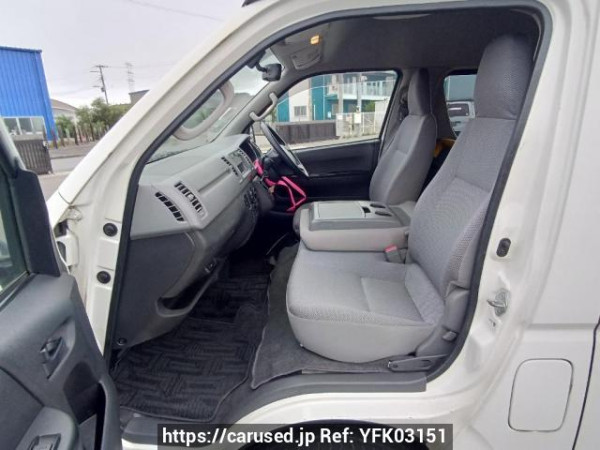 Used 2005 AT toyota hiace-van TRH200K Image[13]
