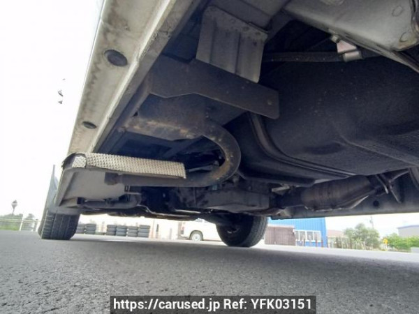 Used 2005 AT toyota hiace-van TRH200K Image[32]