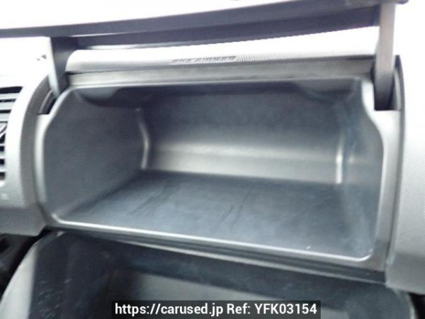 Used 2003 AT toyota wish ZNE10G Image[28]