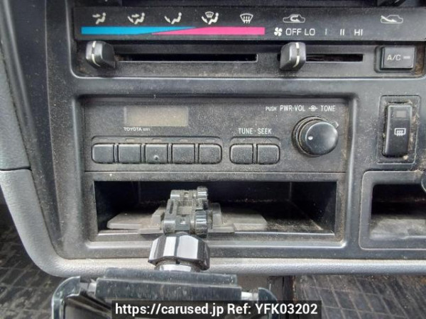 Used 2004 AT toyota regiusace-van TRH112K Image[19]