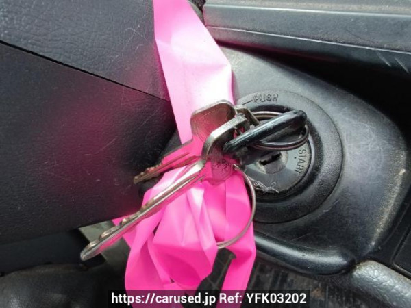 Used 2004 AT toyota regiusace-van TRH112K Image[24]