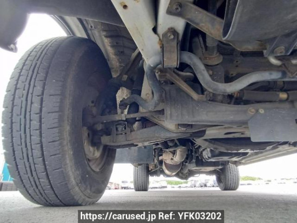 Used 2004 AT toyota regiusace-van TRH112K Image[29]