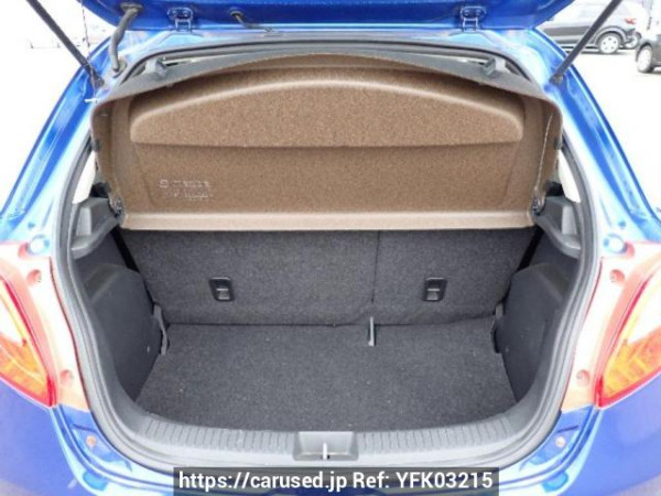 Used 2009 AT mazda demio DE3FS Image[6]