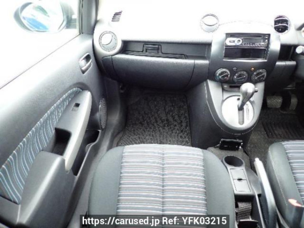 Used 2009 AT mazda demio DE3FS Image[14]