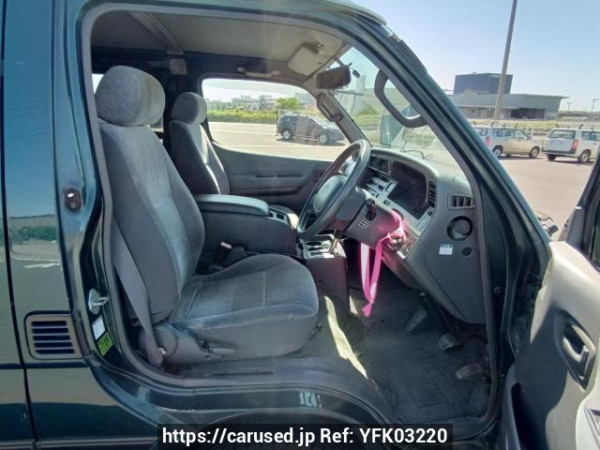 Used 2003 AT toyota regiusace-van TRH112V Image[12]