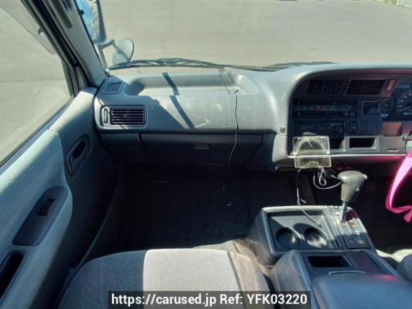 Used 2003 AT toyota regiusace-van TRH112V Image[17]