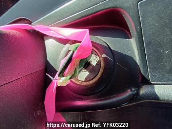 Used 2003 AT toyota regiusace-van TRH112V Image[24]