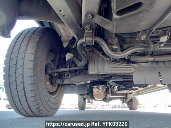 Used 2003 AT toyota regiusace-van TRH112V Image[29]