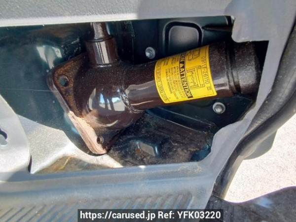 Used 2003 AT toyota regiusace-van TRH112V Image[39]