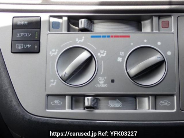 Used 2004 AT toyota raum NCZ20 Image[22]