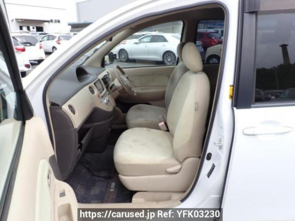 Used 2005 AT toyota sienta NCP81G Image[13]