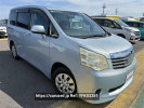 Toyota Noah ZRR70