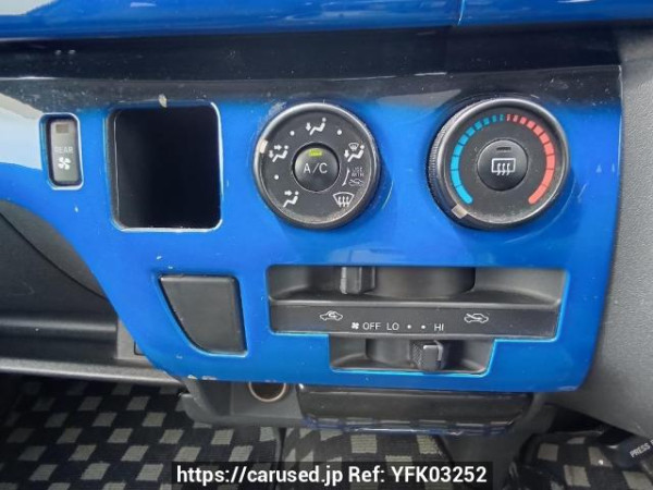 Used 2005 AT toyota hiace-van KDH205V Image[20]