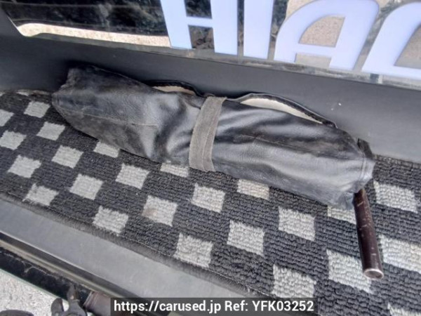 Used 2005 AT toyota hiace-van KDH205V Image[40]