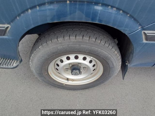 Used 2003 AT toyota hiace-van TRH112V Image[27]