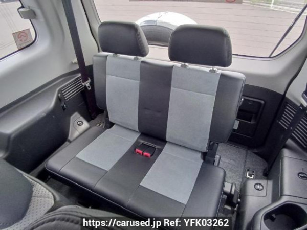 Used 2005 AT mitsubishi pajero V73W Image[16]