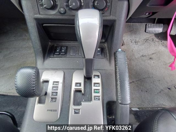 Used 2005 AT mitsubishi pajero V73W Image[22]