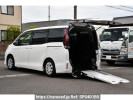 Toyota Noah ZRR80Gカイ