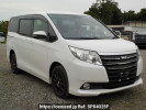 Toyota Noah ZRR85G
