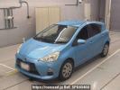Toyota Aqua NHP10