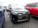 Toyota Noah ZWR80W
