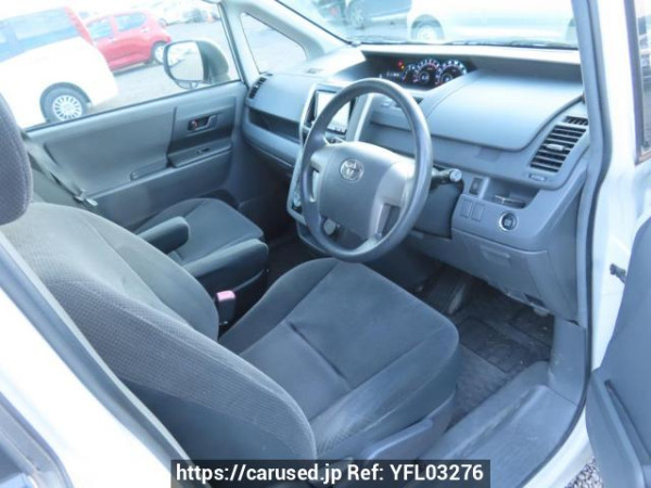 Used 2009 AT toyota voxy ZRR70G Image[13]