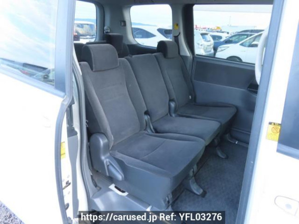 Used 2009 AT toyota voxy ZRR70G Image[18]