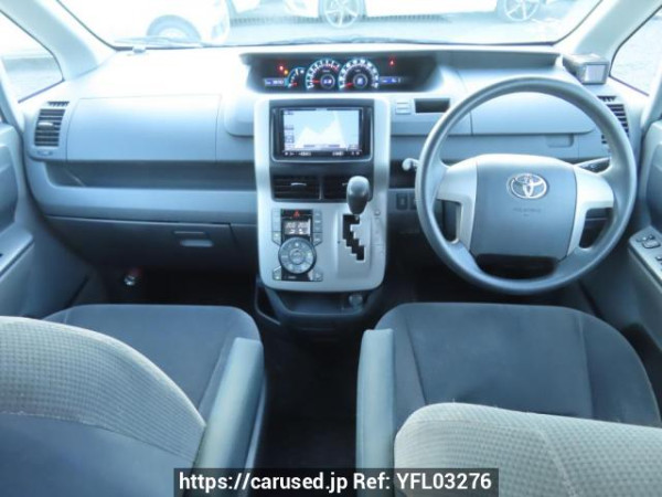 Used 2009 AT toyota voxy ZRR70G Image[23]