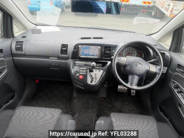 Used 2004 AT toyota wish ZNE10G Image[13]