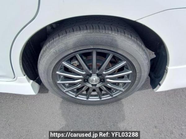 Used 2004 AT toyota wish ZNE10G Image[29]