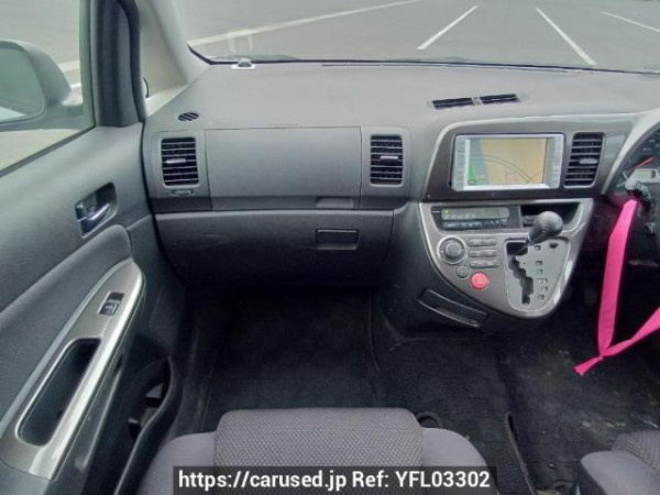 Used 2005 AT toyota wish ZNE10G Image[18]
