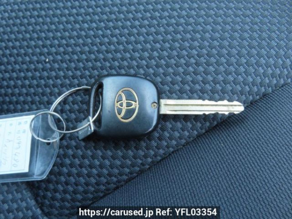 Used 2003 AT toyota wish ZNE10G Image[28]