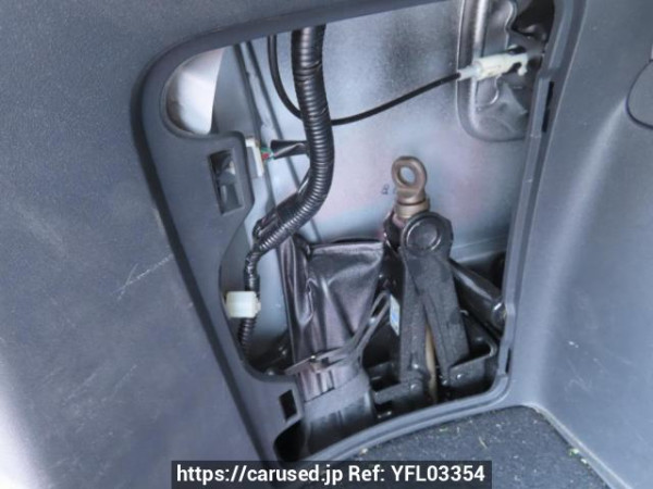 Used 2003 AT toyota wish ZNE10G Image[42]