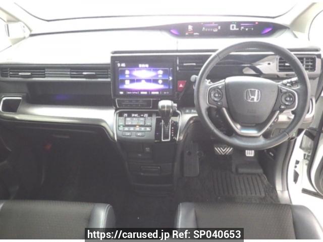 Buy Used 2021 Honda Step WGN Spada RP3 (SP040653) - Carused.jp